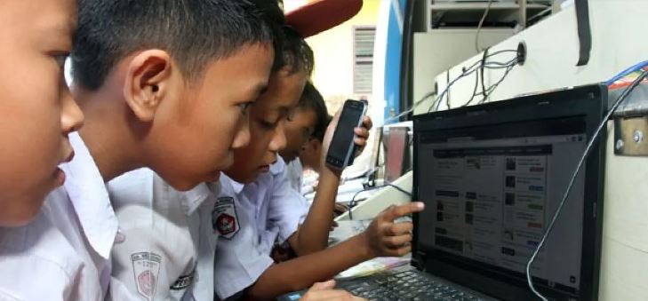 Tingkatkan Keamanan Digital Anak: Psikolog Sarankan Penggunaan Aplikasi dan Mesin Pencari Ramah Anak